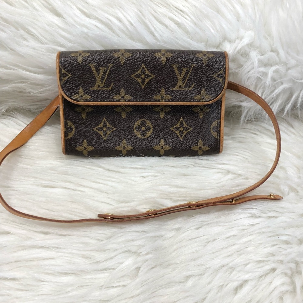 SOLD🌹Authentic Louis Vuitton Florentin Fanny Pack - Picture 2 of 8